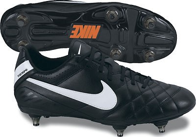 crampons nike tiempo