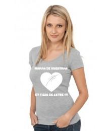 Tee shirt Maman et fière Gris